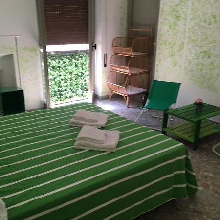 Next Stop Roma Affittacamere Da Florindo ภายนอก รูปภาพ